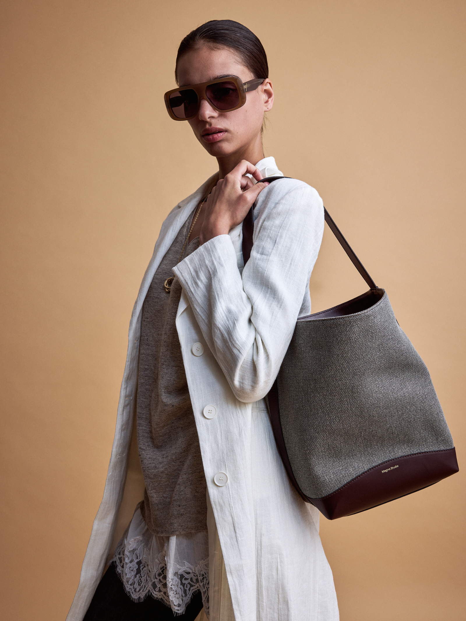 Lin Shoulder Bag • Grey