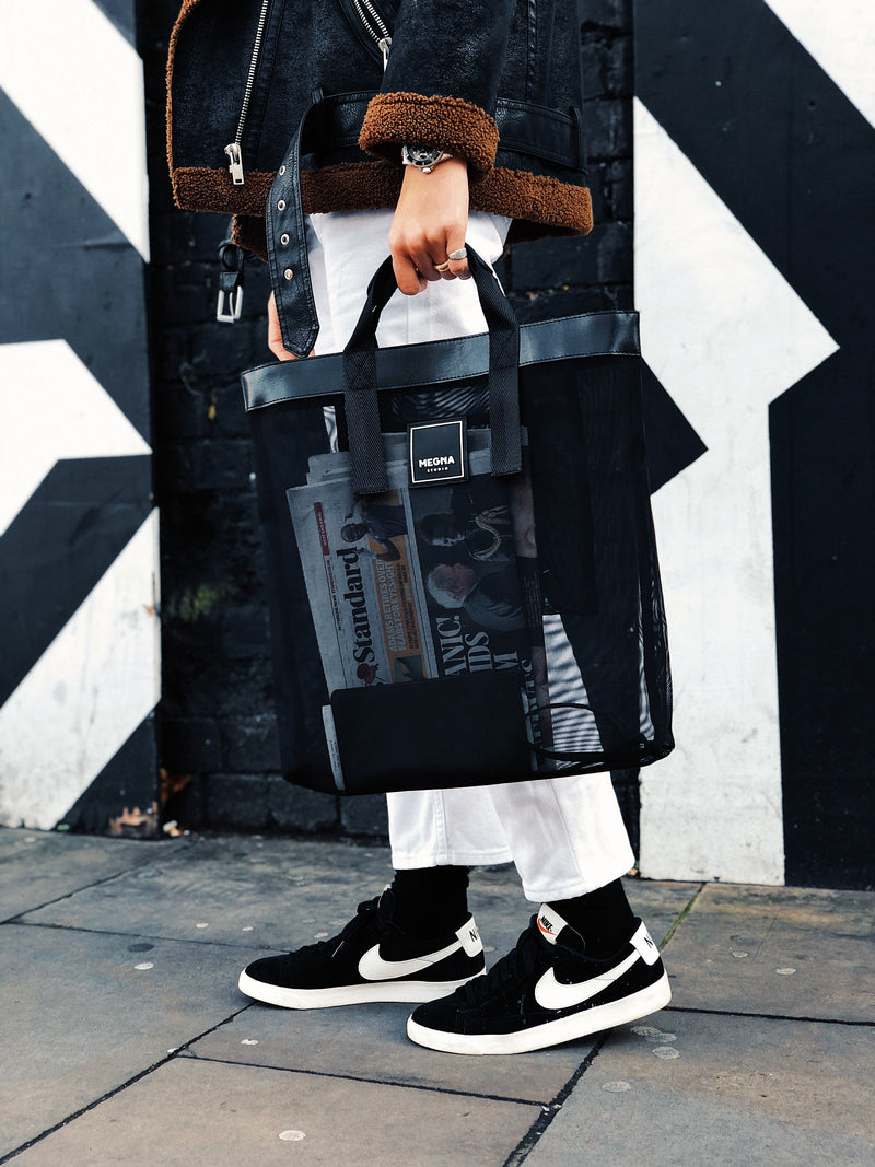 Alexa shopper tote discount by nicole miller