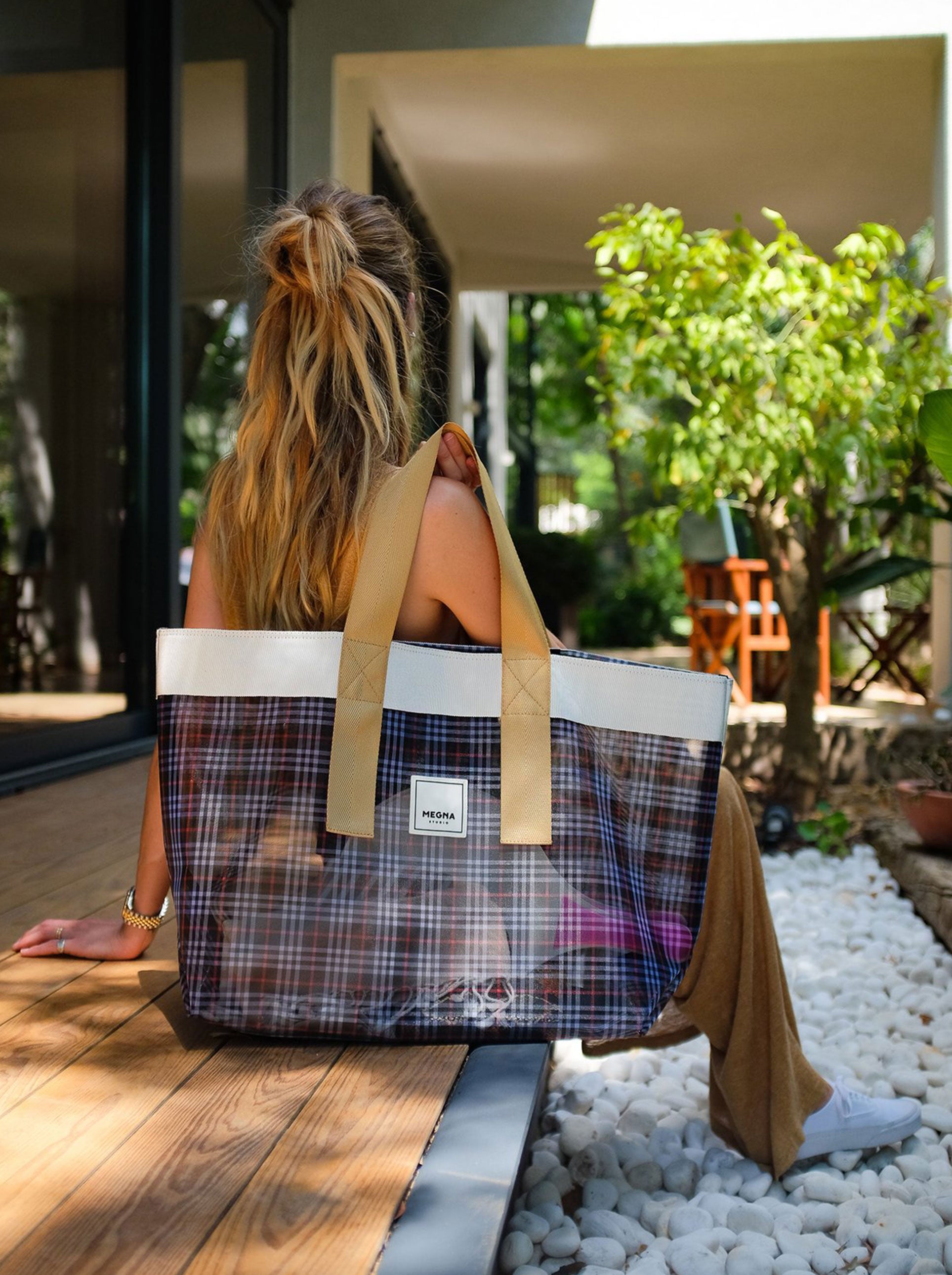 Grace Beach Bag • Horizontal • White on Plaid